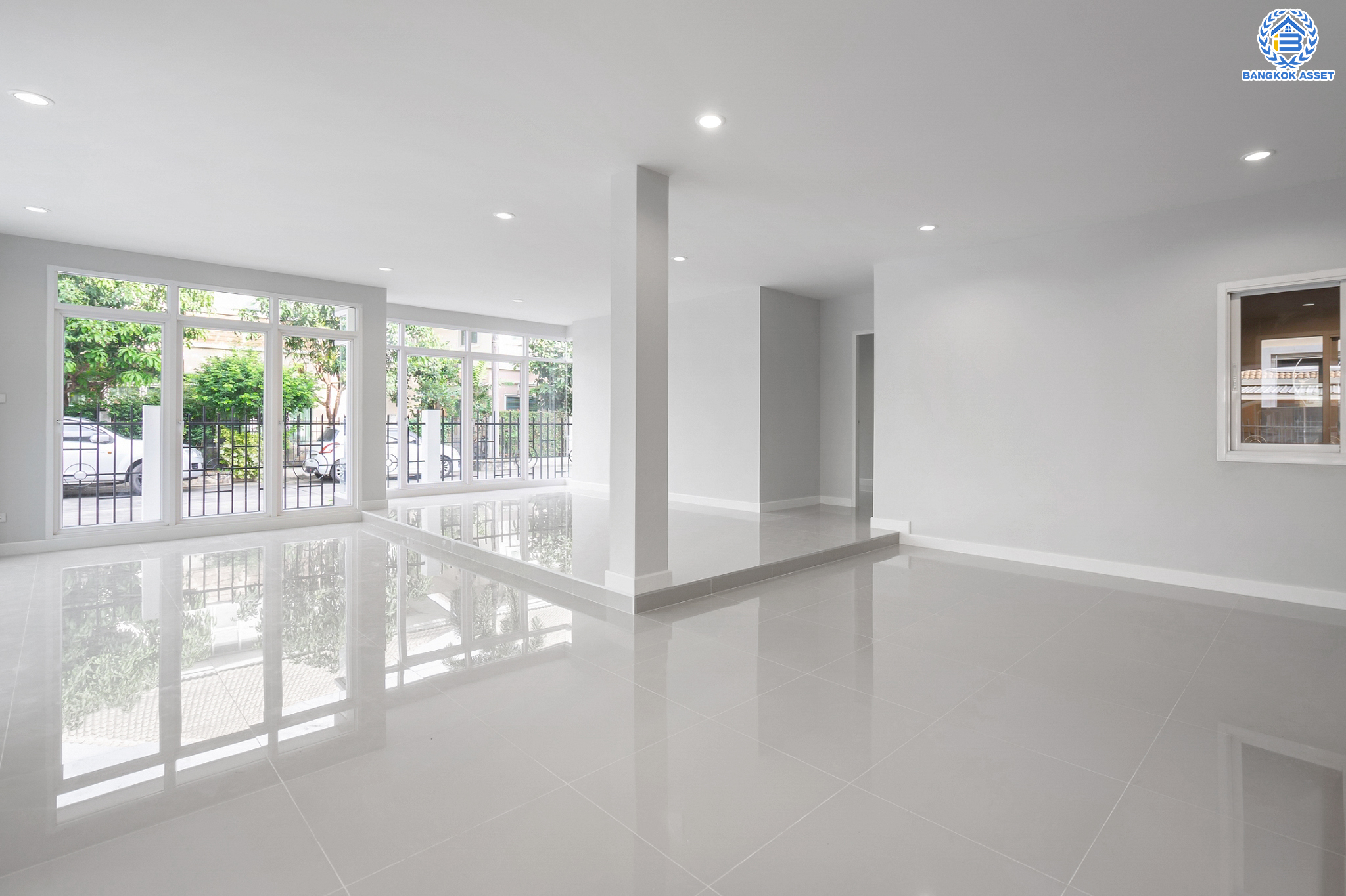 บ้านมือสองตกแต่งใหม่ ม.รัชชา2 บางใหญ่ บ้านเดี่ยว หลังมุม เนื้อที่ 59 ตร.ว. ฟังก์ชัน 4 ห้องนอน 3 ห้องน้ำ จอดรถได้ 2 คัน บนทำเลเชื่อมต่อถ.กาญจนาภิเษก ใกล้เซ็นทรัลเวสต์เกต ทางด่วน "กาญจนาภิเษก" และรถไฟฟ้าสายสีม่วง "สถานีตลาดบางใหญ่"